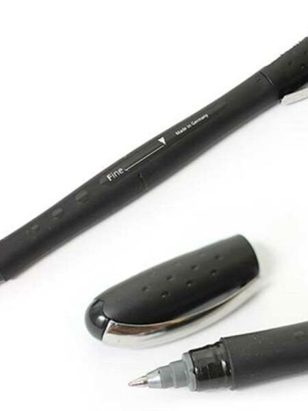 Stabilo BlackMedium Black pen