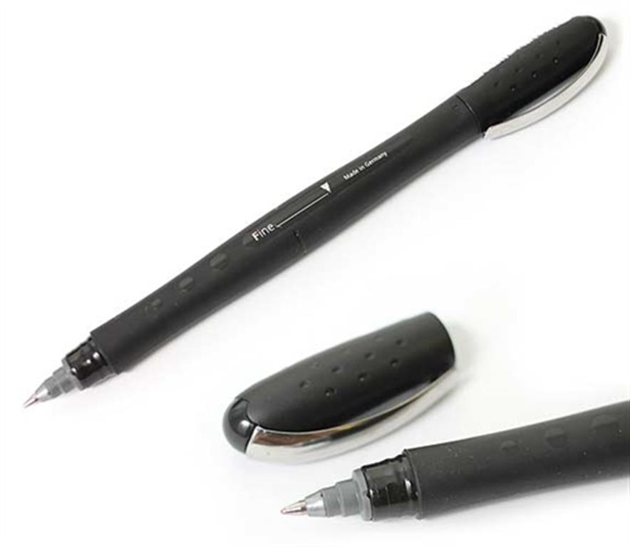 Stabilo BlackMedium Black pen