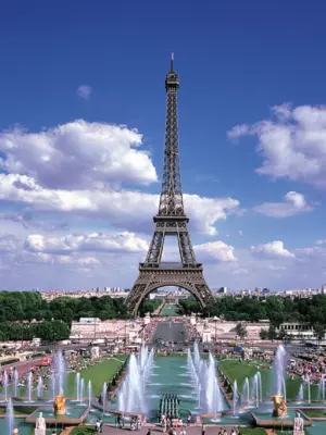 Tower Eiffel , Paris , France